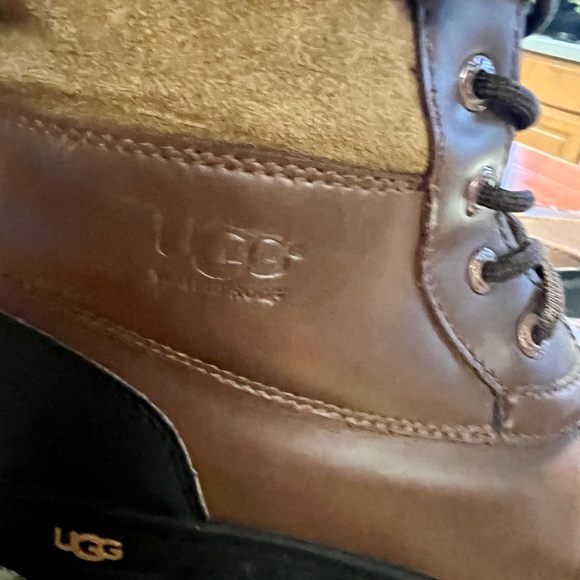 Ugg 🥾 boots - Picture 4 of 6